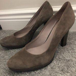 Nine West suede heels/ pumps